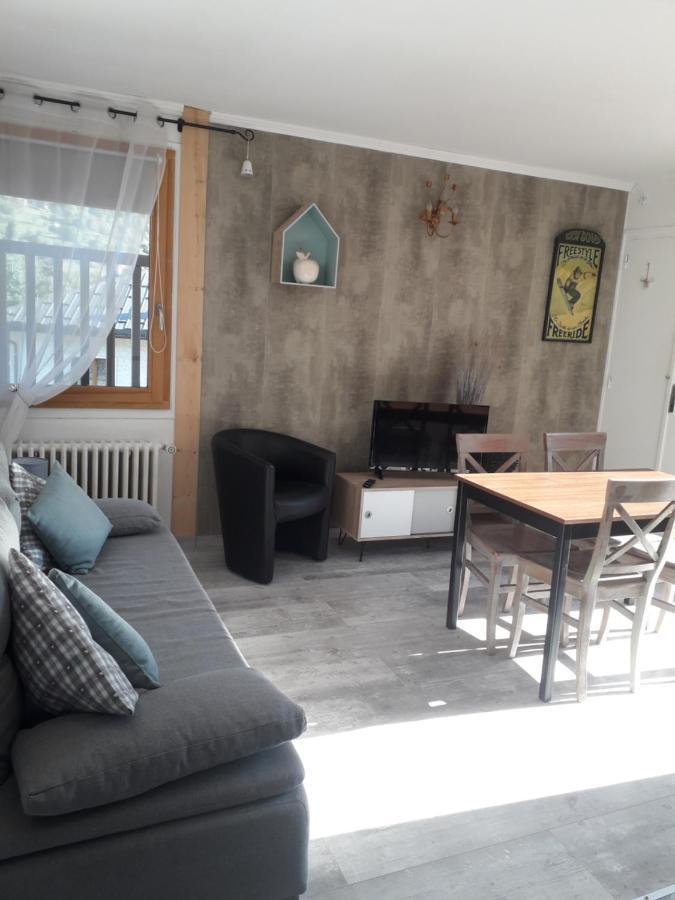 Enclos Savoyard Appartement Meuble 1Chambre 1 Canape Lits 3Personnes Grand-Aigueblanche Exterior foto